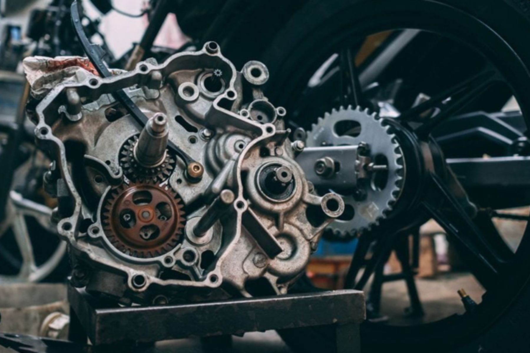 Hướng dẫn xử lý khi bị kẹt số xe máy một cách đơn giản