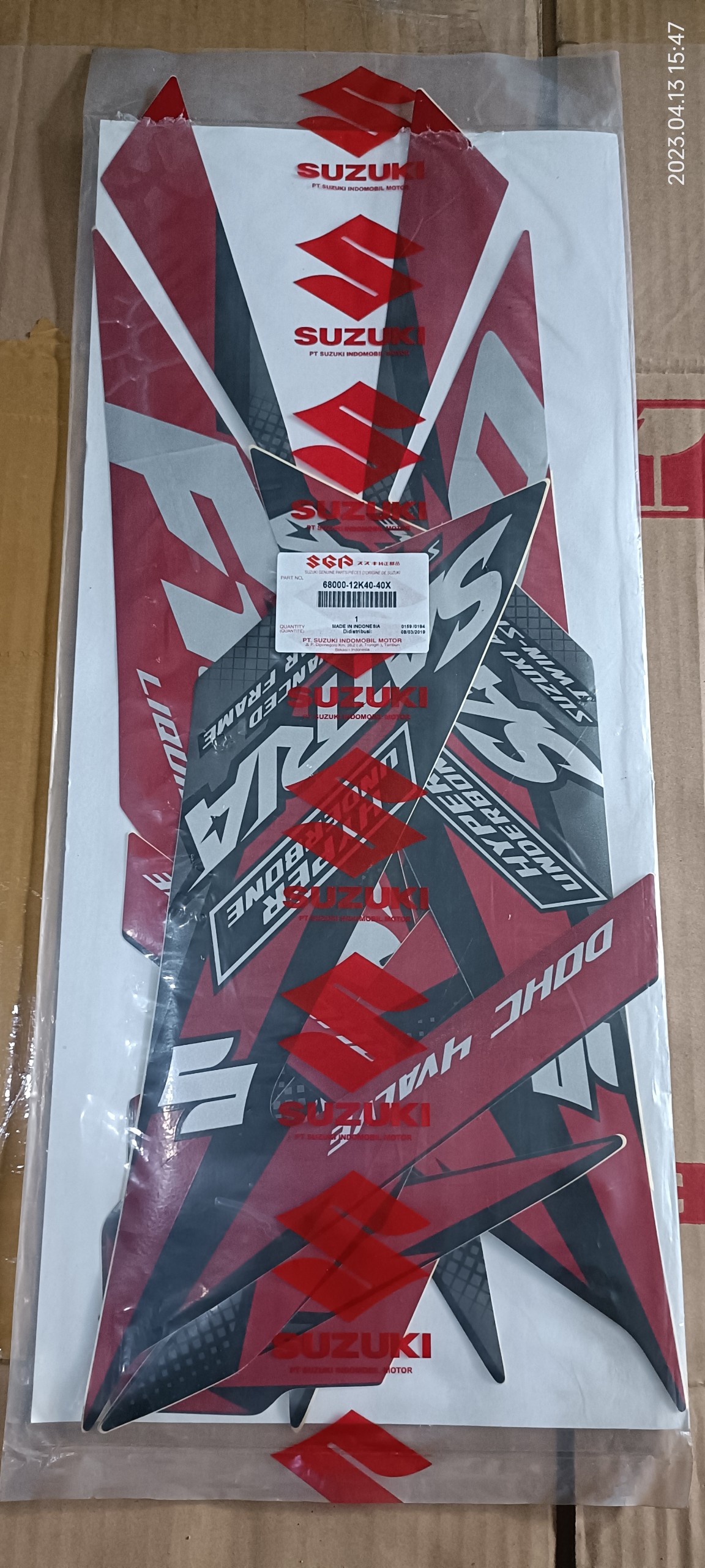 TEM SATRIA ĐỎ XÁM